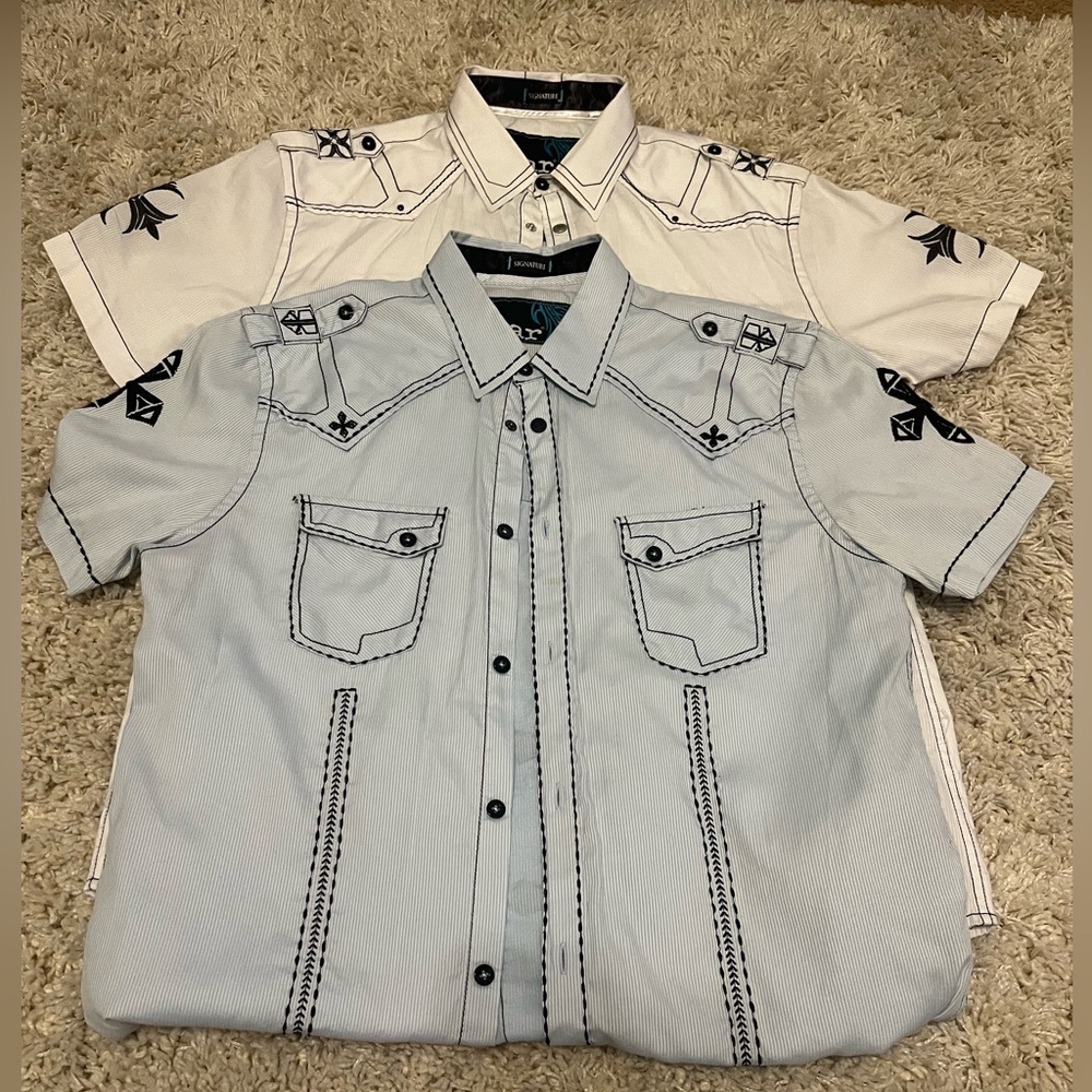 Roar Men's Large Short Sleeve ButtonUp white / Blue Embroidered Cotton Stretch